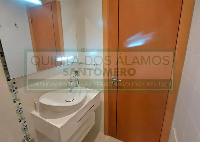 Moradia Townhouse Rosal 2 Nyaraló