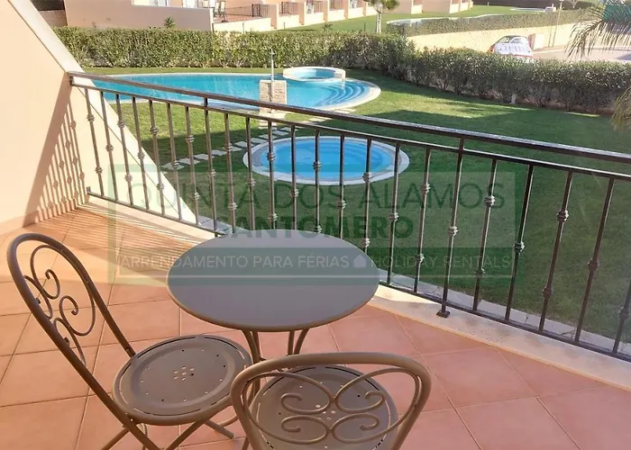 Moradia Townhouse Rosal 2 Nyaraló *