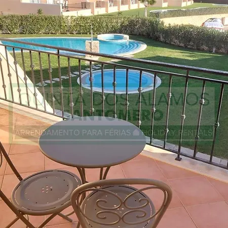 Moradia Townhouse Rosal 2 Feriehus *